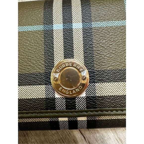 New Burberry Calf Leather Halton Check Continental Wallet Green Snug $720 - Picture 5 of 10